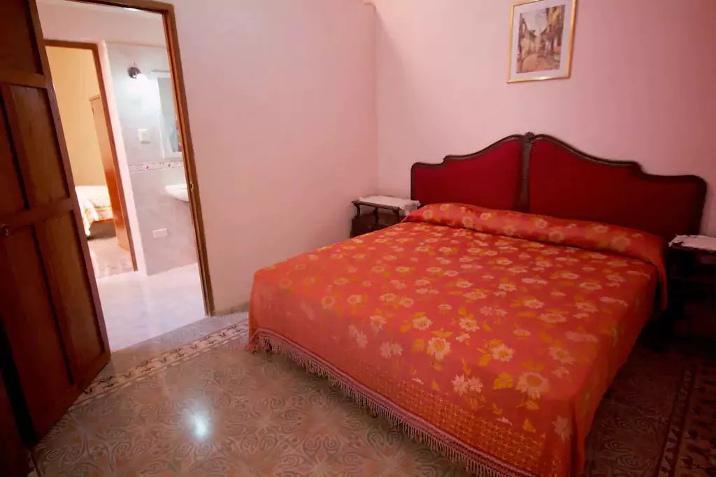 Room 4