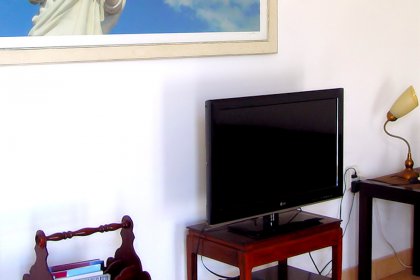 cozy-art-partment-two-rooms-vedado
