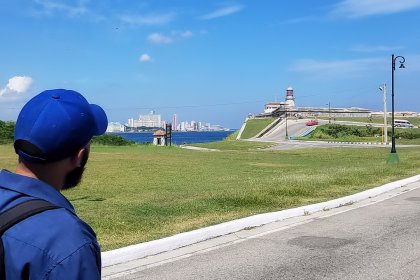 hike-through-history-with-a-professor